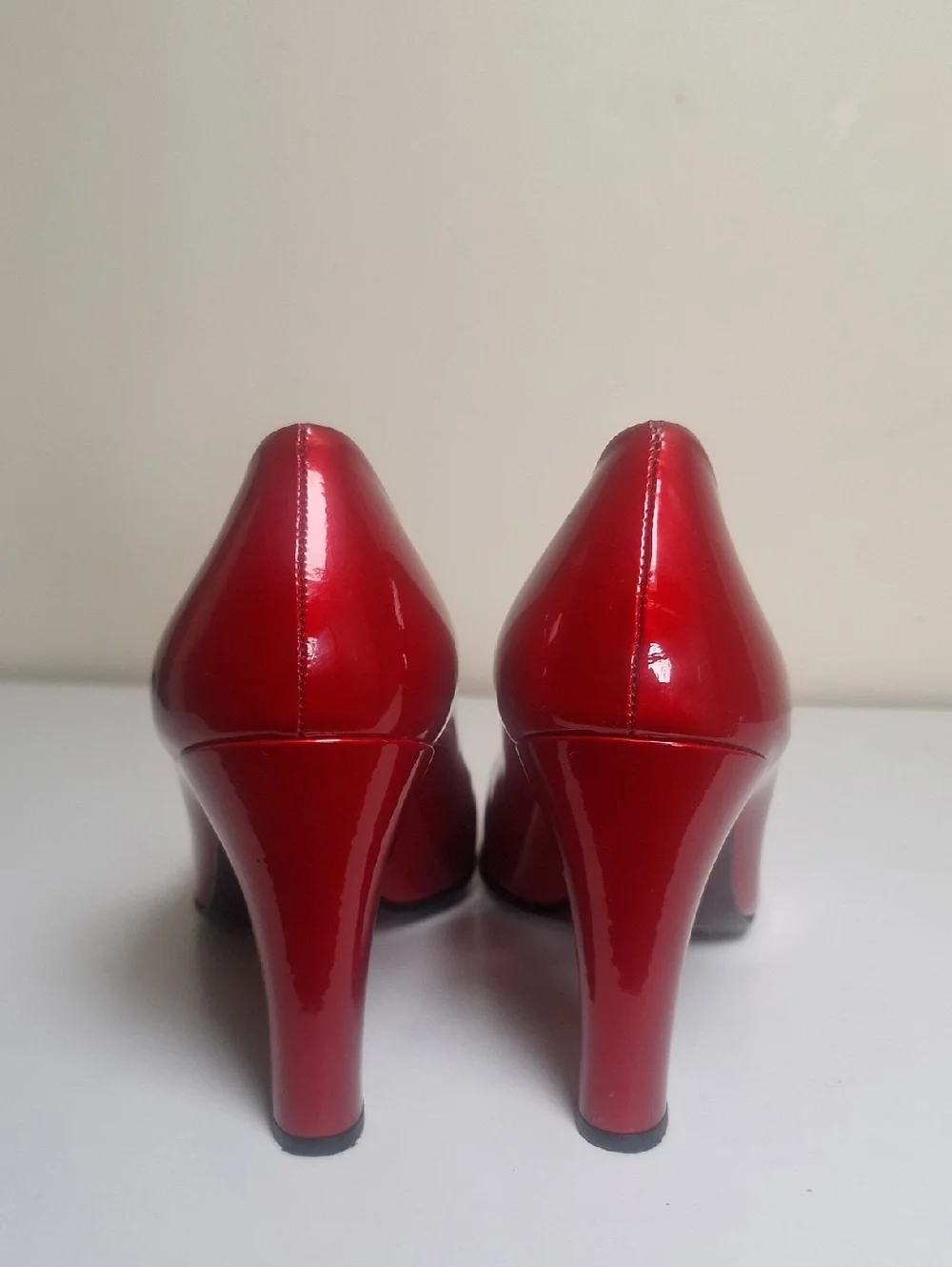 Stuart Weirzman Peep Toe Red Patent Block Heels Size 9.5 - Picture 5 of 11